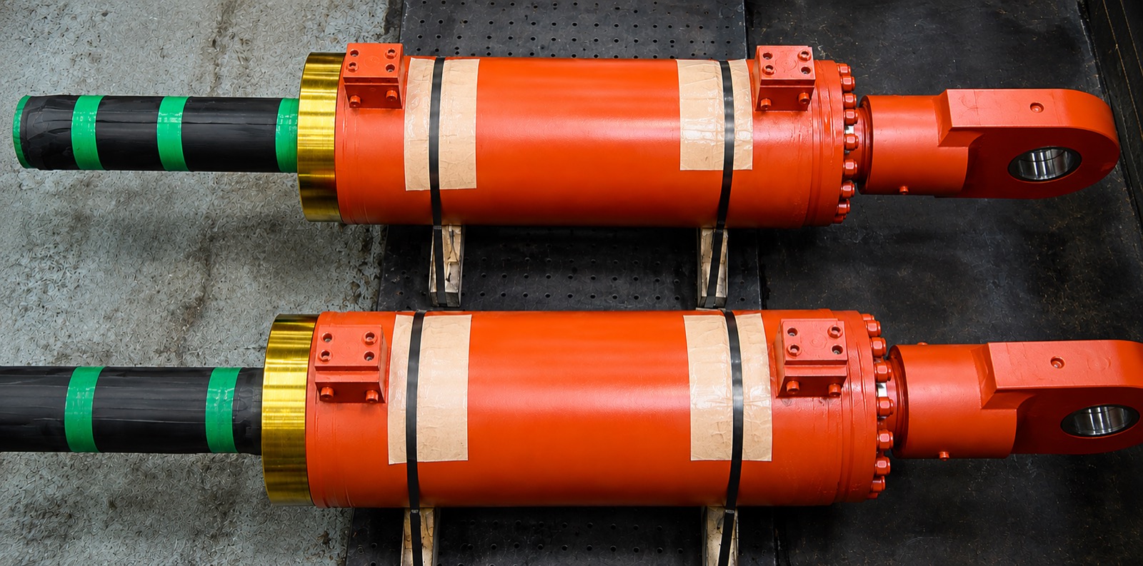 Moving cylinder for Oscillator